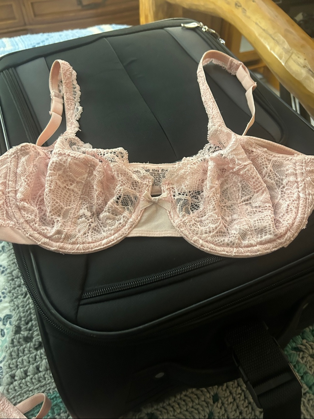 Bali Lace Underwire Bra in Soft Pink - Picture 4 of 8